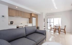 Stirling Apartment 1- Modern Central Apartment